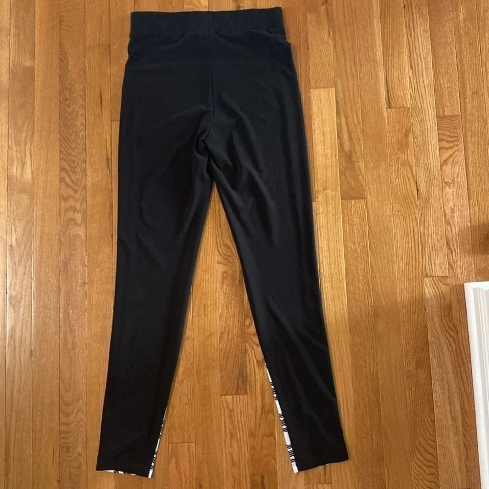 Frank Lyman Black White Ankle Pants Size 6 Woman’s Checkered